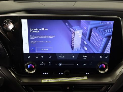 New 2026 Lexus TX 500h AWD image 17