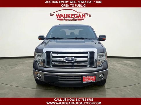 Used 2011 Ford F150 XLT w/ XLT Convenience Pkg image 2