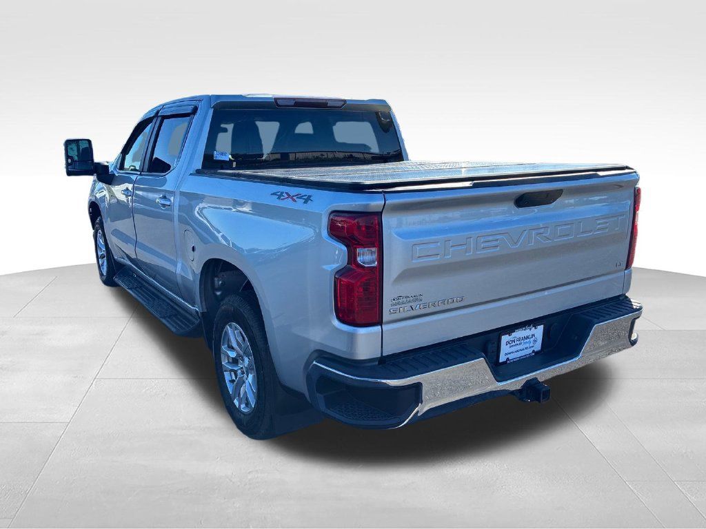 Used 2020 Chevrolet Silverado 1500 LT w/ All-Star Edition AWD/4WD image 3
