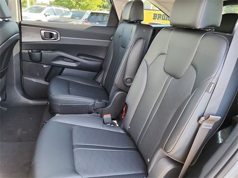 New 2026 Kia Sorento EX image 16