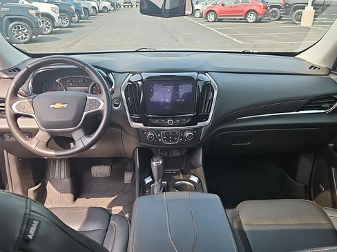 Used 2020 Chevrolet Traverse Premier w/ Redline Edition AWD/4WD image 17