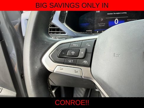 Used 2023 Volkswagen Taos SE FWD image 16