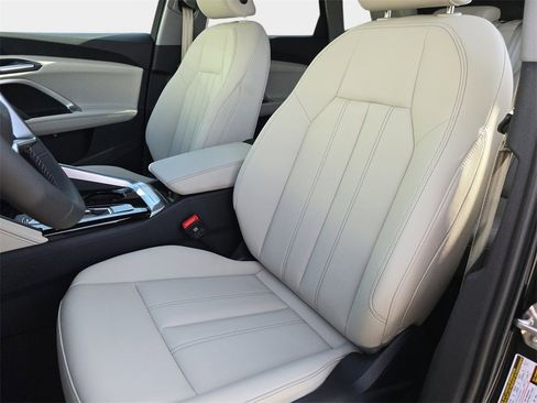 New 2025 Audi Q5 Premium image 15