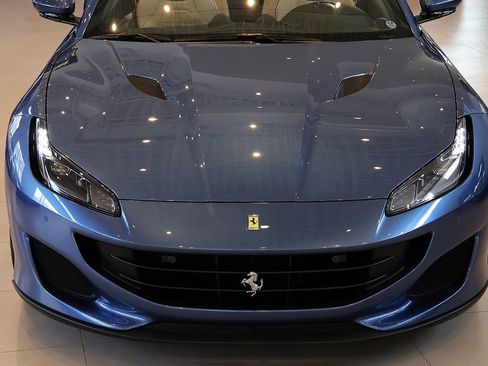 Certified 2020 Ferrari Portofino RWD image 10
