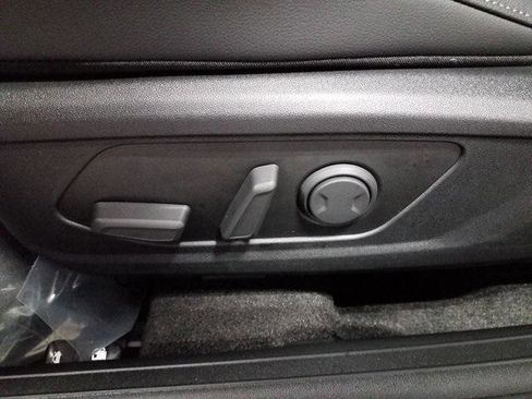 New 2026 Hyundai Elantra Limited image 14