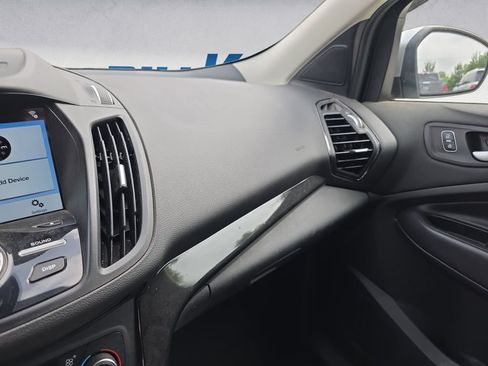Used 2017 Ford Escape Titanium AWD/4WD image 10