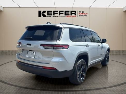 New 2026 Jeep Grand Cherokee L Limited AWD/4WD image 5