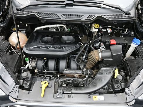 Used 2019 Ford EcoSport SE image 15