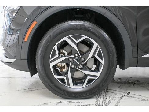 Used 2023 Kia Sportage LX image 21