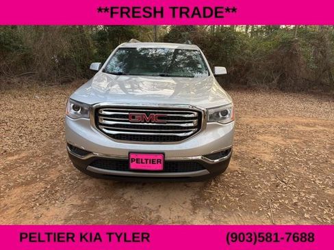 Used 2019 GMC Acadia SLE image 2