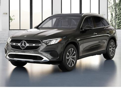 Used 2026 Mercedes-Benz GLC 300 4MATIC image 1
