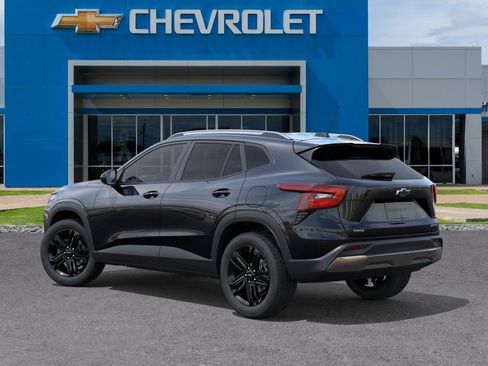 New 2026 Chevrolet Trax ACTIV w/ Driver Confidence Package FWD image 3