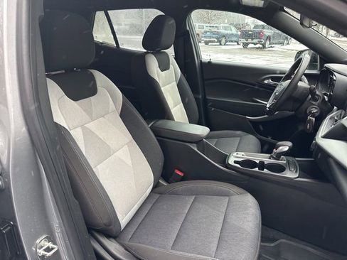 Certified 2024 Chevrolet Trax RS w/ Driver Confidence Package image 29