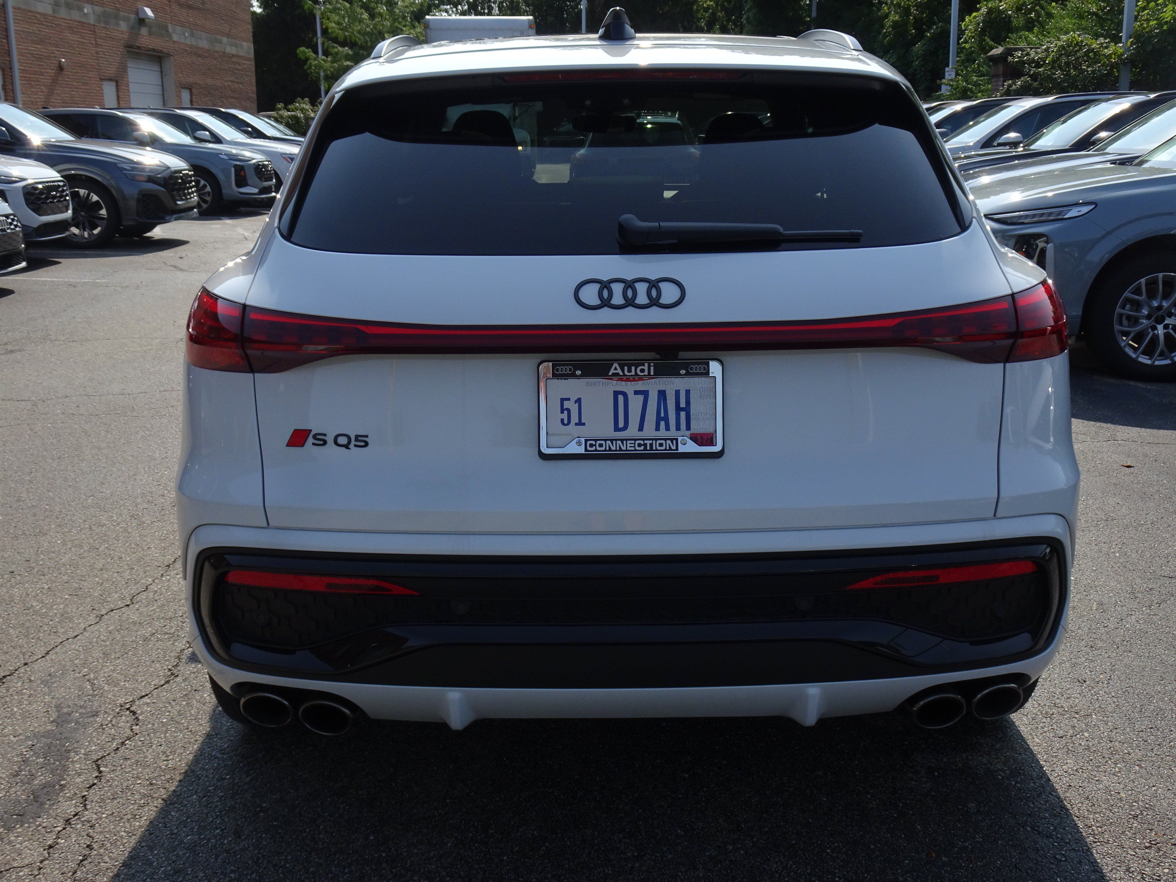 Certified 2025 Audi SQ5 Premium Plus AWD/4WD image 4