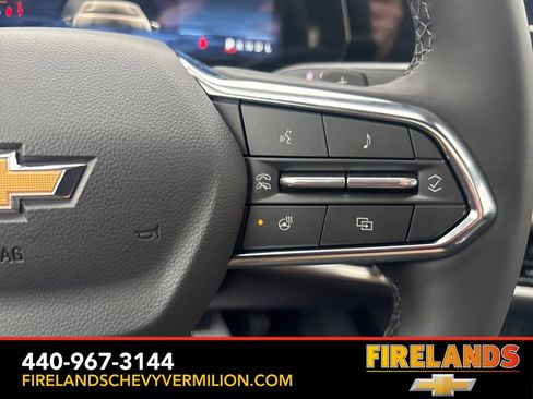 New 2026 Chevrolet Equinox LT w/ Convenience Package II image 2