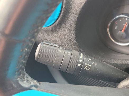 Used 2018 Jeep Wrangler Unlimited Sahara image 9