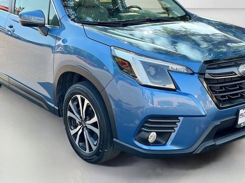 Used 2022 Subaru Forester Limited w/ Popular Package #2 AWD/4WD image 1