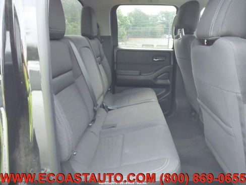 Used 2023 Nissan Frontier SV w/ Technology Package image 14