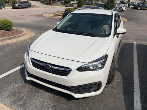 Used 2021 Subaru Impreza Premium image 1