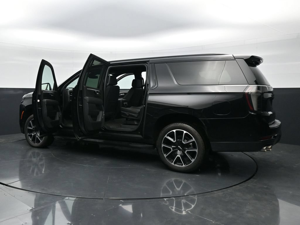 Used 2025 Chevrolet Suburban RST w/ Comfort Package AWD/4WD image 51