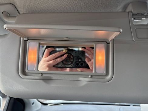 Used 2024 Ford Ranger Lariat w/ FX4 Off-Road Package image 32