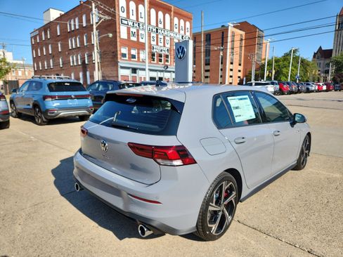 New 2025 Volkswagen GTI SE image 5