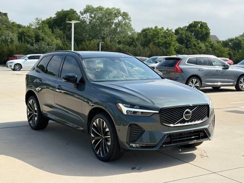 New 2026 Volvo XC60 B5 Ultra w/ Protection Package Premier AWD/4WD image 4