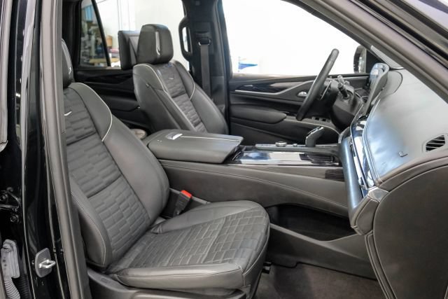 Used 2023 Cadillac Escalade V AWD/4WD image 45