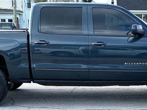 Used 2018 Chevrolet Silverado 1500 LT w/ All Star Edition AWD/4WD image 6