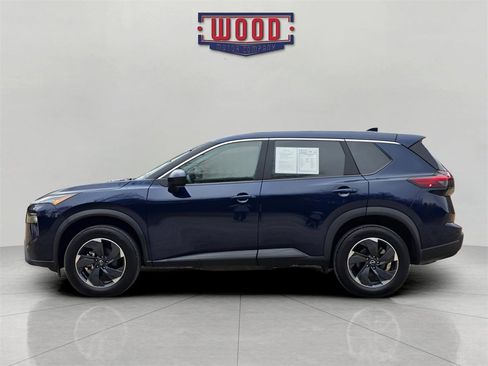 Used 2024 Nissan Rogue SV image 4