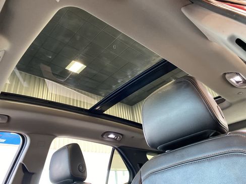 Used 2018 Chevrolet Equinox Premier image 26