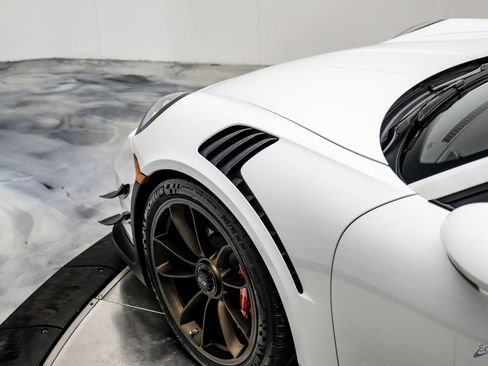 Used 2016 Porsche 911 GT3 RS image 42