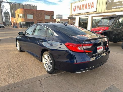 Used 2019 Honda Accord LX image 8