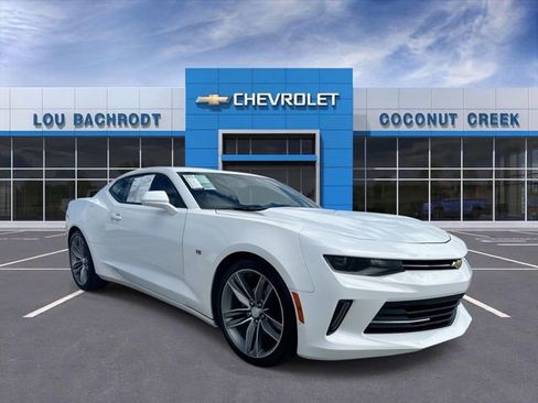 Used 2016 Chevrolet Camaro LT RWD image 1