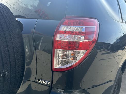 Used 2011 Toyota RAV4 4WD w/ Base L4 Extra Value Pkg image 13