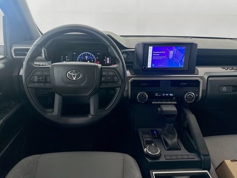 Certified 2026 Toyota Tacoma SR5 AWD/4WD image 22