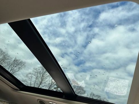 Used 2021 Ford Explorer Platinum w/ Equipment Group 601A image 20