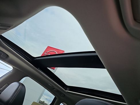 Used 2023 Nissan Murano Platinum w/ Cargo Package image 15