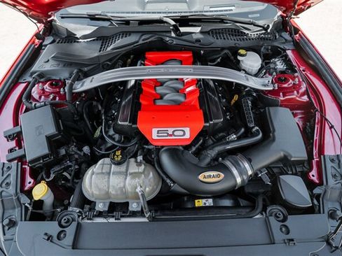 Used 2016 Ford Mustang GT RWD image 16