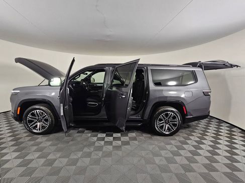 New 2026 Jeep Grand Wagoneer L 4WD w/ HD Trailer Tow Package image 16