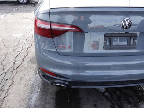 Used 2024 Volkswagen Jetta GLI 40th Anniversary Edition image 11