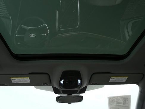 Certified 2025 Audi Q5 Premium w/ Convenience Package image 19