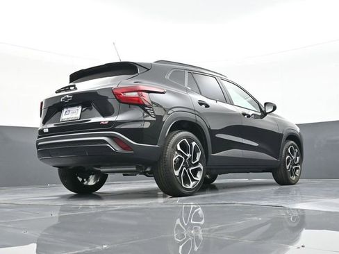 New 2026 Chevrolet Trax RS w/ Sunroof Package image 46