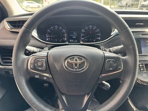 Used 2013 Toyota Avalon XLE Touring FWD image 11