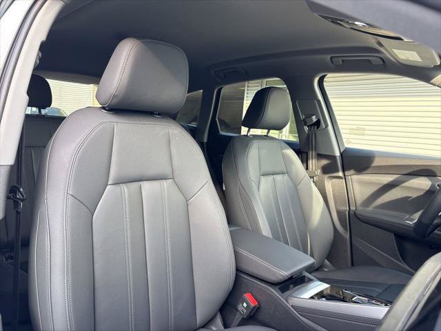 Certified 2025 Audi Q5 Premium w/ Convenience Package AWD/4WD image 16