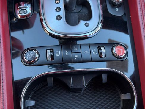 Used 2013 Bentley Continental GT image 24