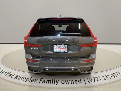 Used 2025 Volvo XC60 B5 Core AWD/4WD image 4