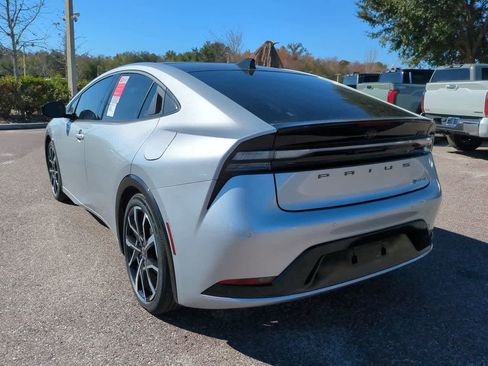 New 2026 Toyota Prius Plug-In Hybrid FWD image 4