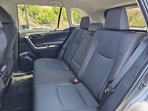 Used 2023 Toyota RAV4 LE AWD/4WD image 13