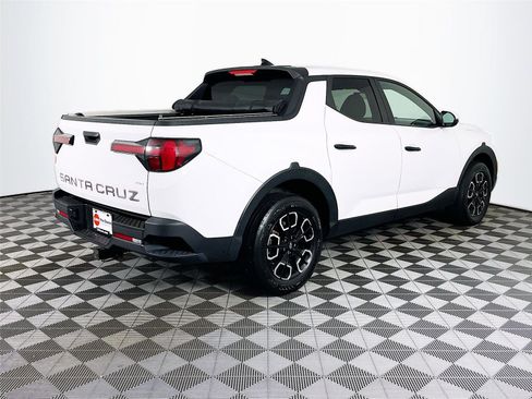 Used 2022 Hyundai Santa Cruz SEL image 9